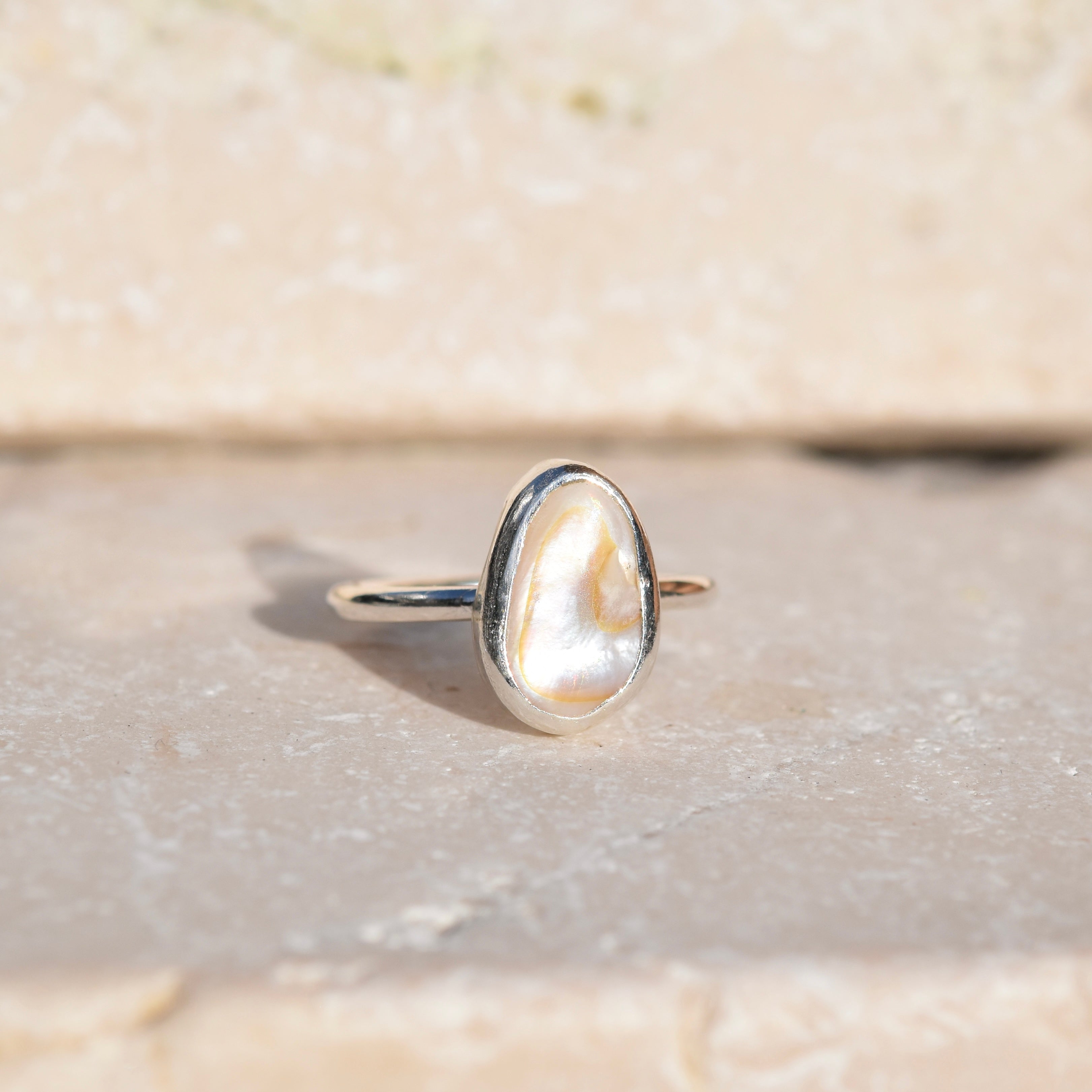 Nacre Shell Ring | Size P